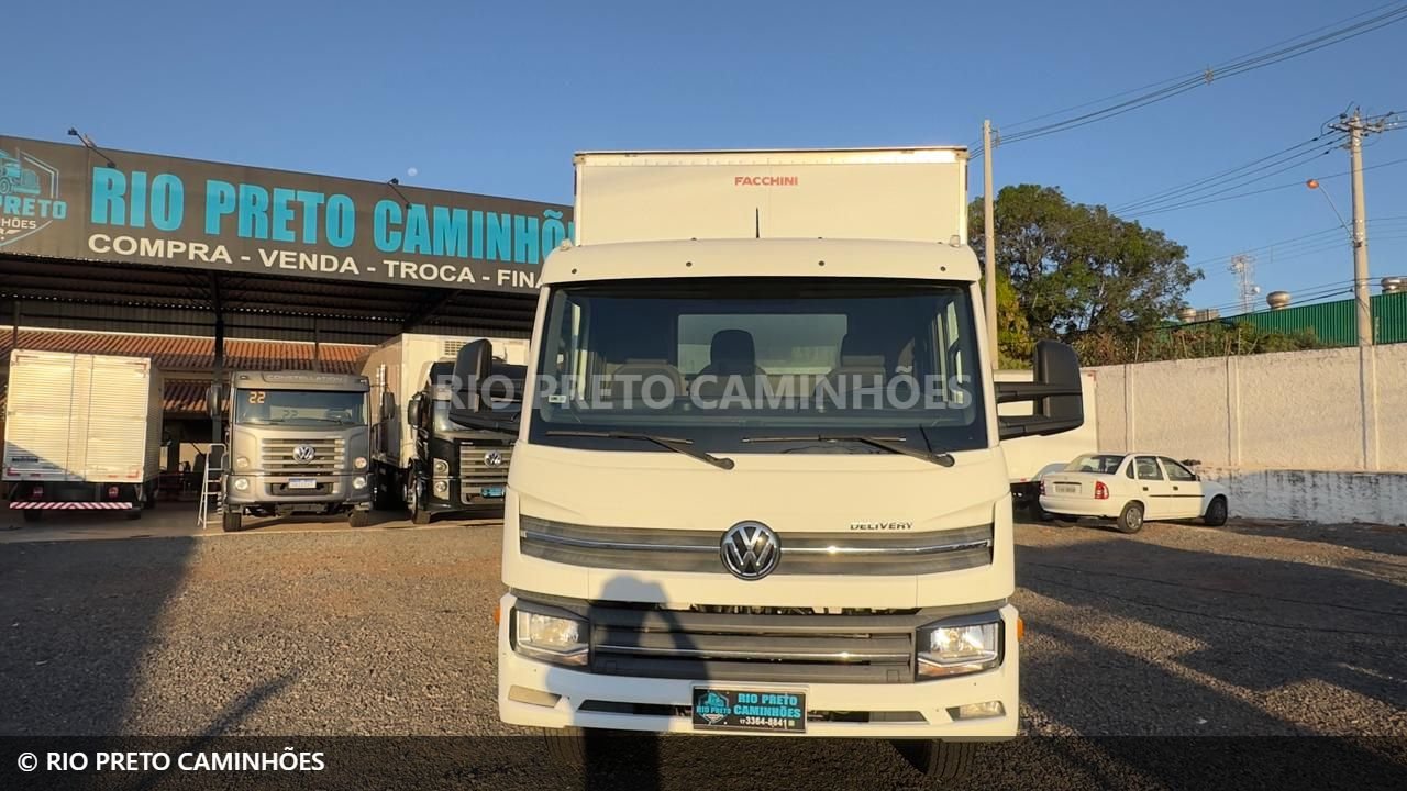 caminhao volkswagen 11-180 Delivery 2p (diesel)(E5) 2021 em São José do Rio Preto/São Paulo - Imagem 2 de 11
