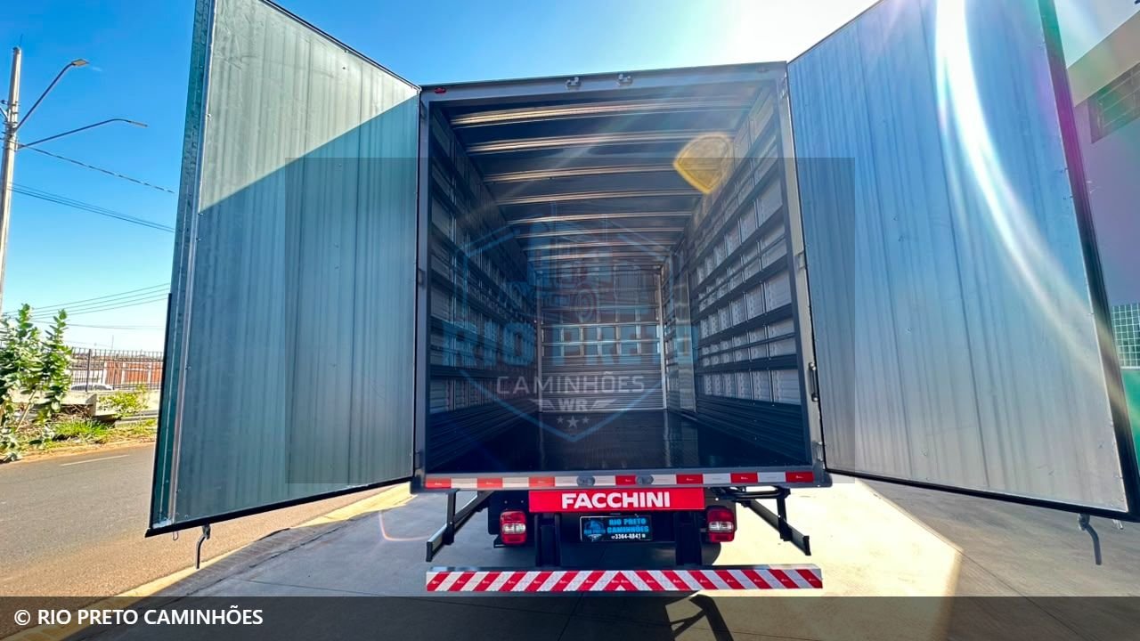 caminhao volkswagen 11-180 Delivery 2p (diesel)(E5) 2022 em São José do Rio Preto/São Paulo - Imagem 10 de 10