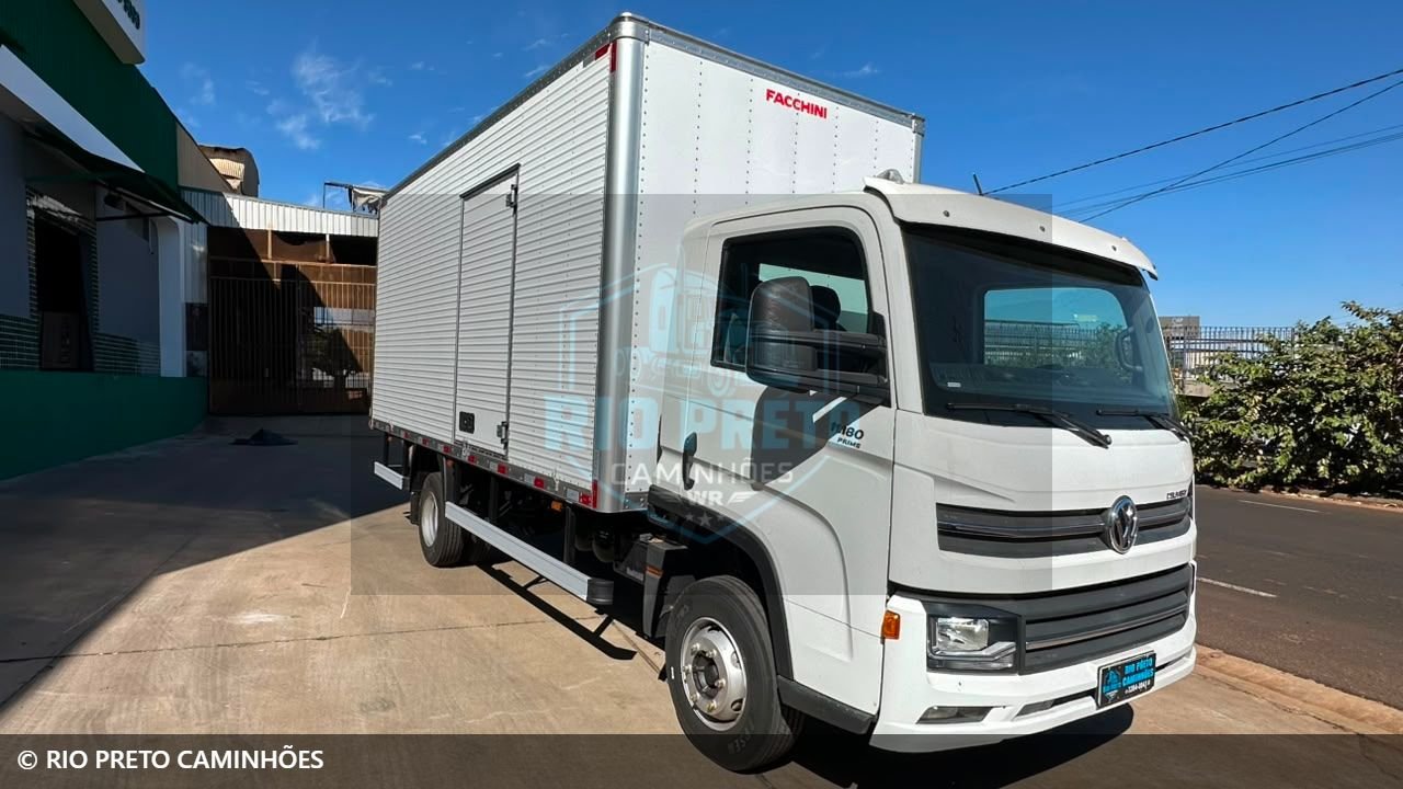 caminhao volkswagen 11-180 Delivery 2p (diesel)(E5) 2022 em São José do Rio Preto/São Paulo - Imagem 6 de 10