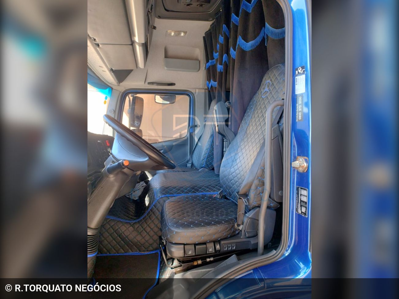 caminhao mercedes-benz Atego 3030 8x2 2p (diesel)(E5) 2021 em São José do Rio Preto/São Paulo - Imagem 6 de 9