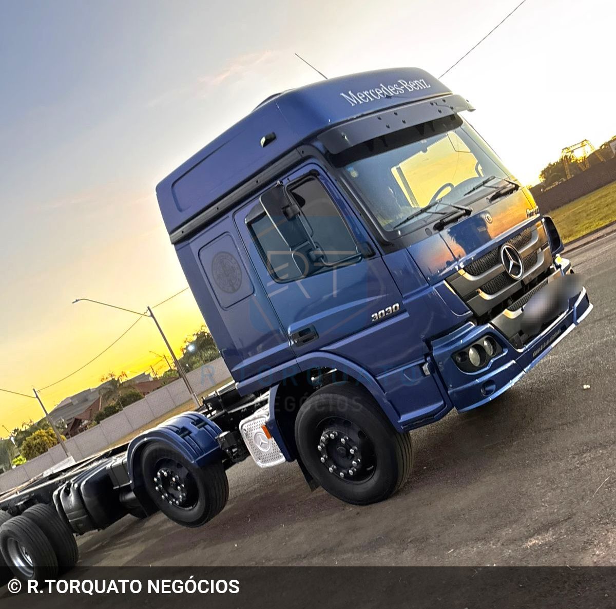 caminhao mercedes-benz Atego 3030 8x2 2p (diesel)(E5) 2021 em São José do Rio Preto/São Paulo - Imagem 2 de 9