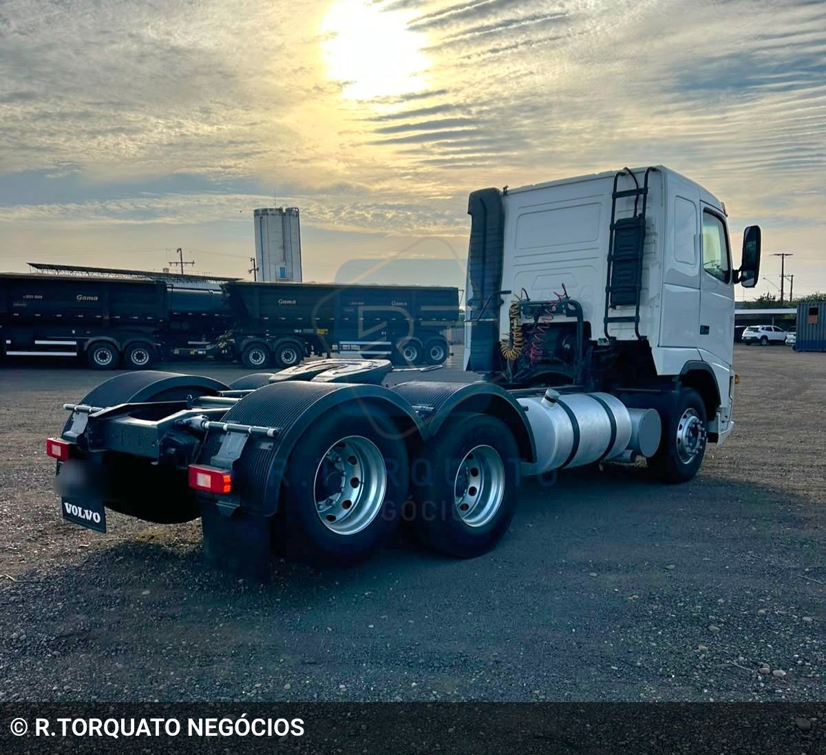 caminhao volvo FH 440 6x2 2p (diesel) 2008 em São José do Rio Preto/São Paulo - Imagem 3 de 12