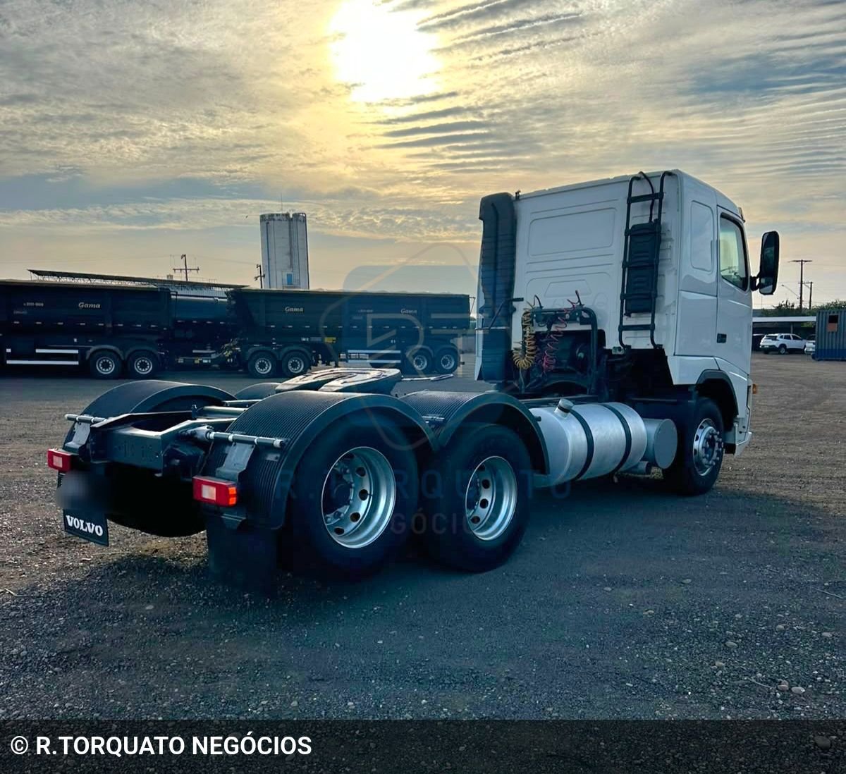 caminhao volvo FH 440 6x2 2p (diesel) 2008 em São José do Rio Preto/São Paulo - Imagem 3 de 12