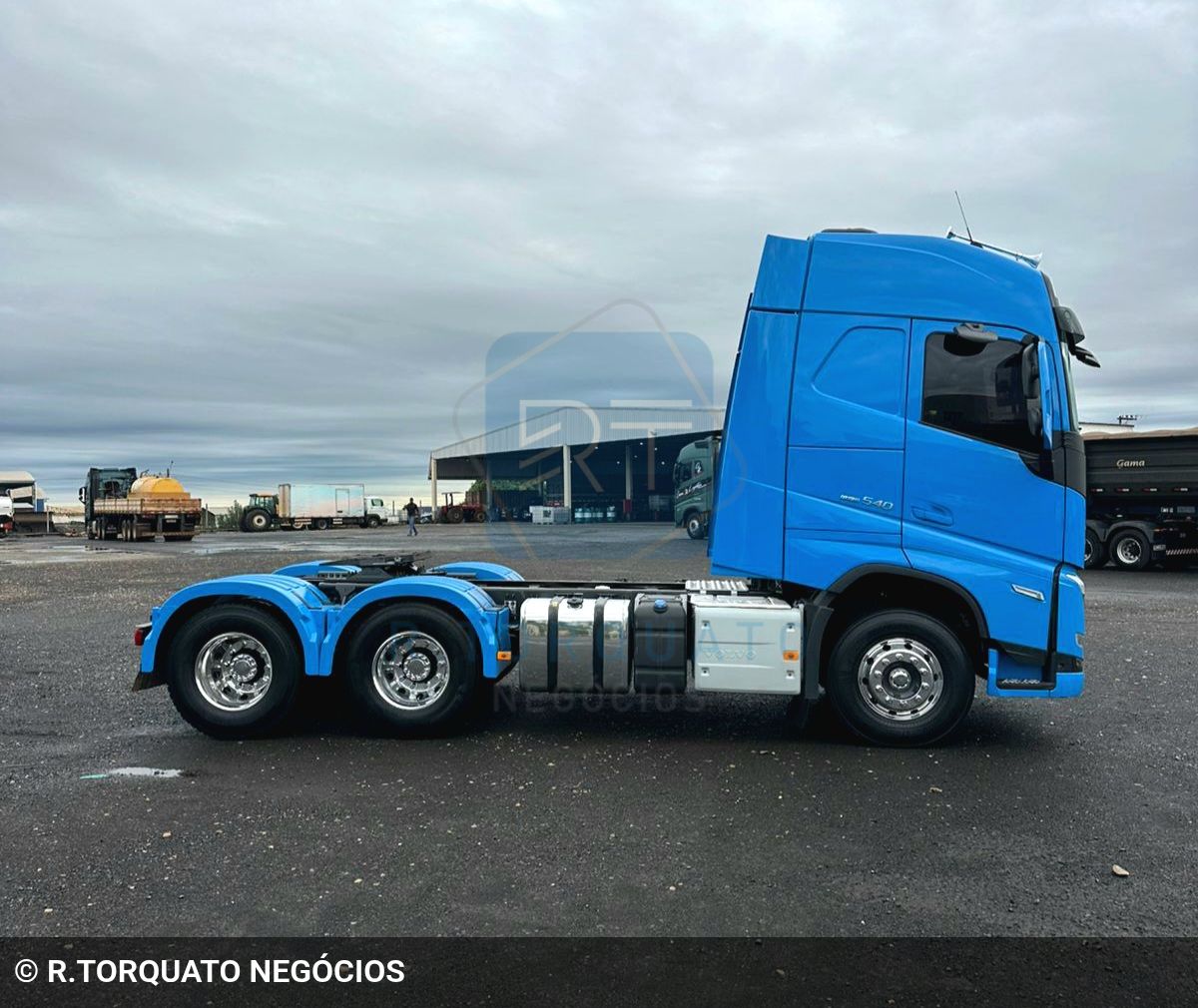 caminhao volvo FH-540 6x4 2p (diesel) (E5) 2023 em São José do Rio Preto/São Paulo - Imagem 9 de 12