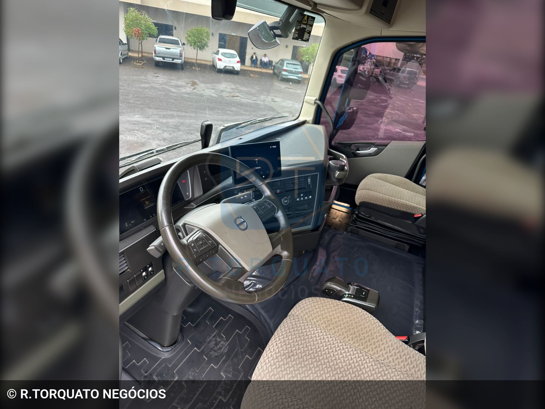 caminhao volvo FH-540 6x4 2p (diesel) (E5) 2023 em São José do Rio Preto/São Paulo - Imagem 7 de 12