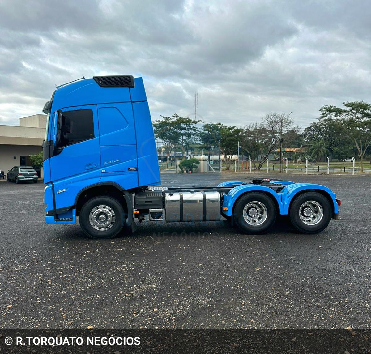 caminhao volvo FH-540 6x4 2p (diesel) (E5) 2023 em São José do Rio Preto/São Paulo - Imagem 2 de 12