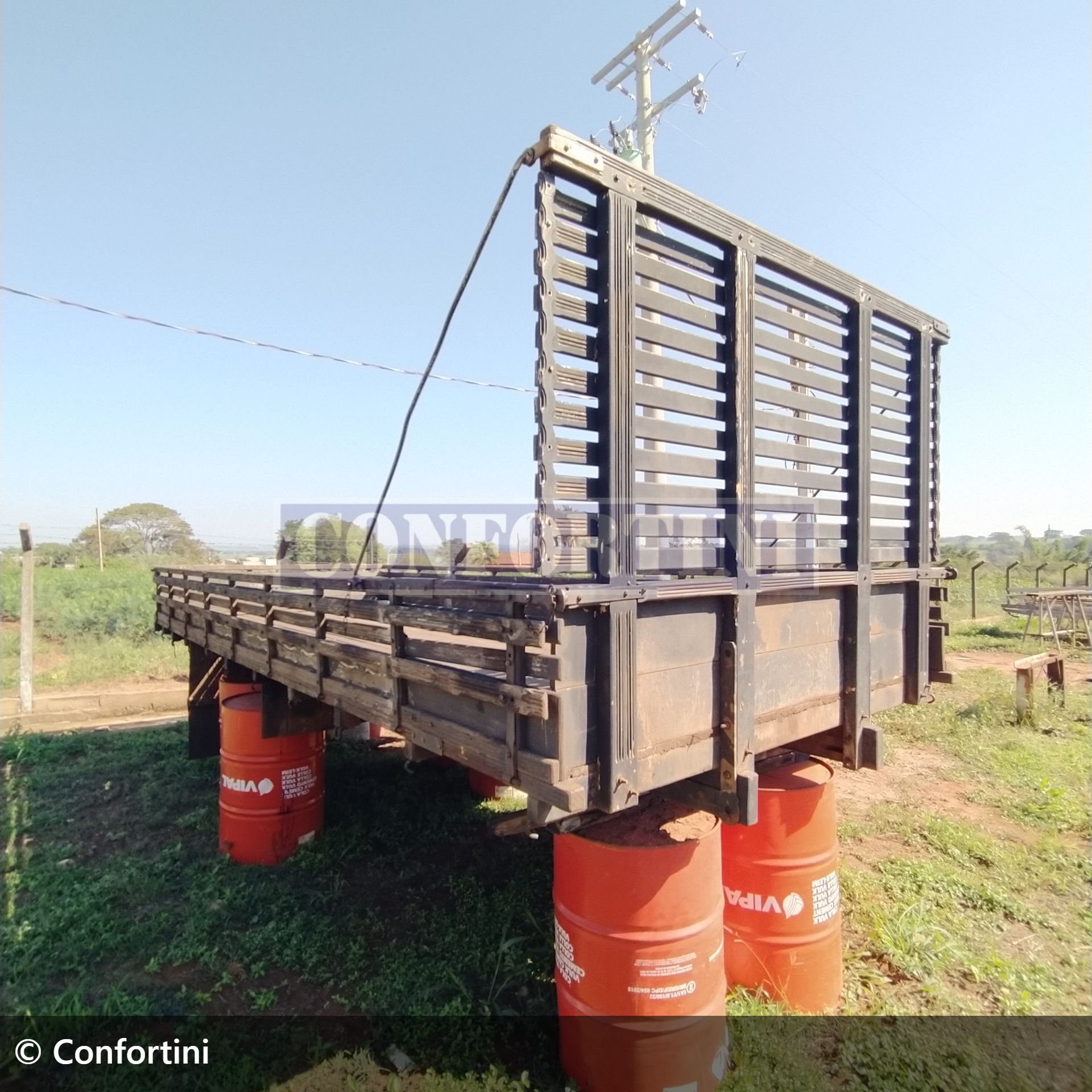 implemento sem-marca Carroceria Carga Seca 2016 em Bady Bassitt/São Paulo - Imagem 2 de 5