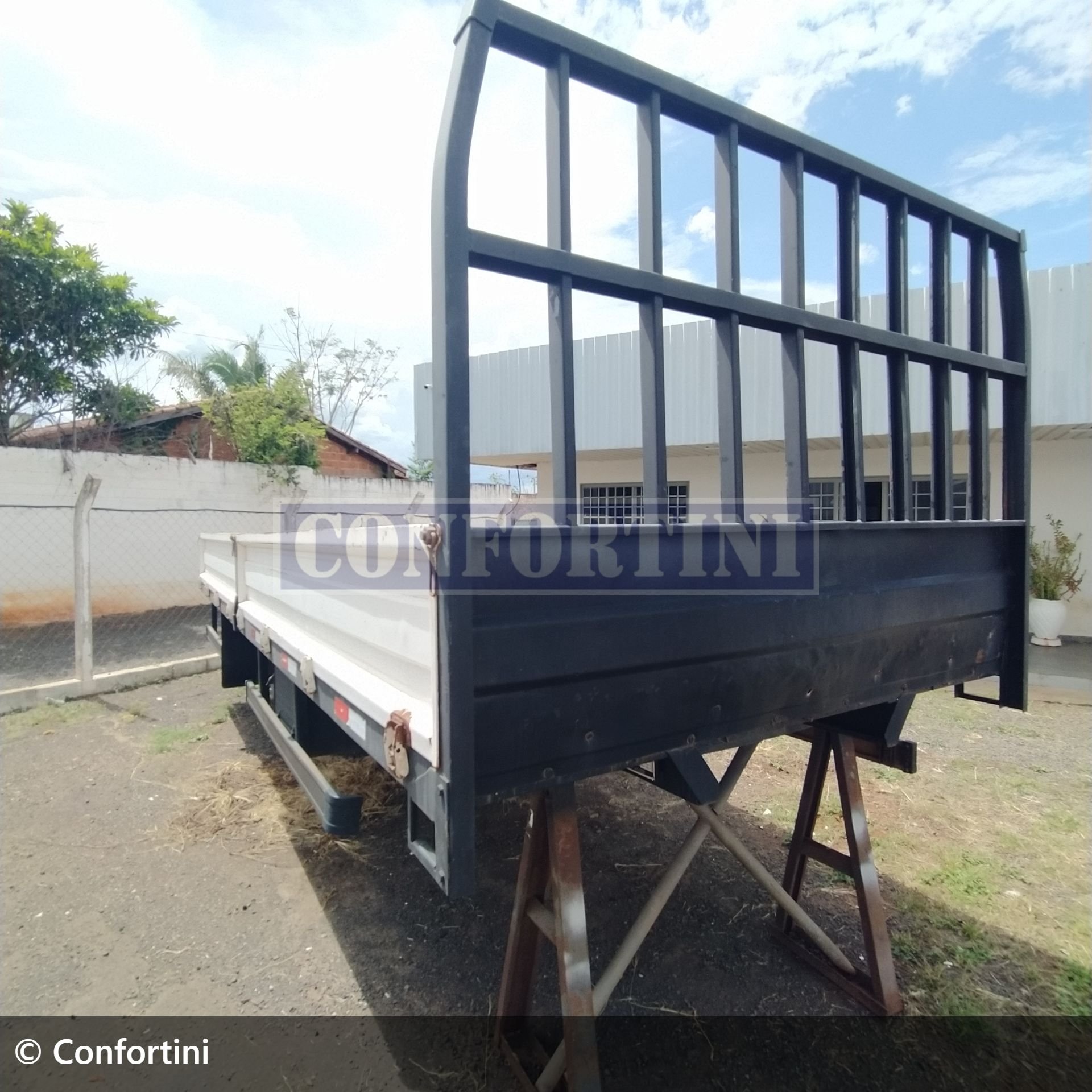 implemento facchini Carroceria Carga Seca 2020 em Bady Bassitt/São Paulo - Imagem 2 de 9