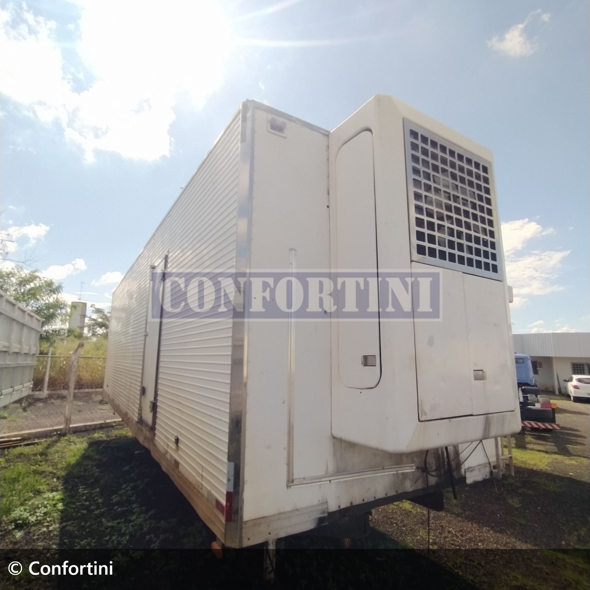 implemento ibipora Baú / Furgão Frigorífico 2010 em Bady Bassitt/São Paulo - Imagem 2 de 11
