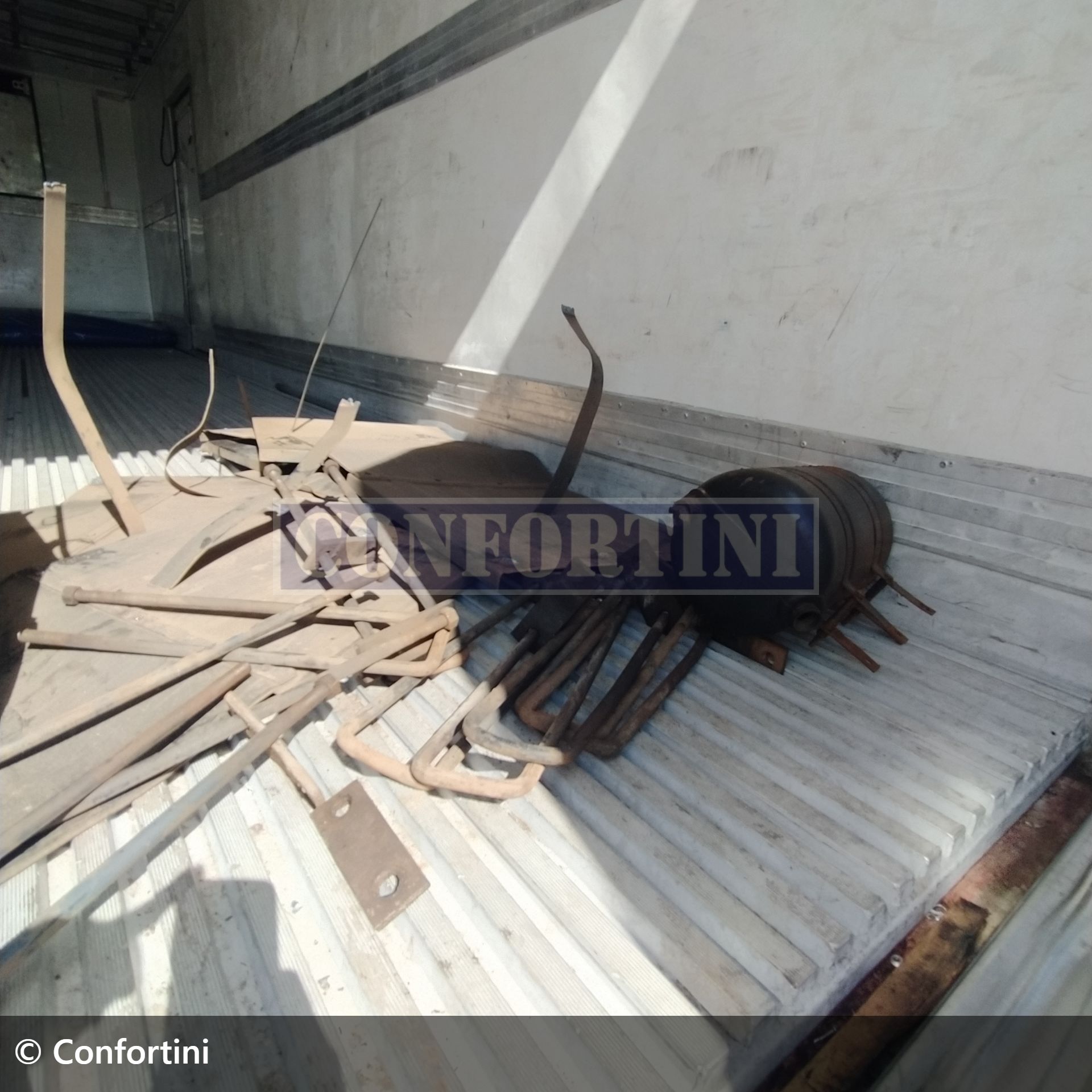 implemento ibipora Baú / Furgão Frigorífico 2010 em Bady Bassitt/São Paulo - Imagem 7 de 11