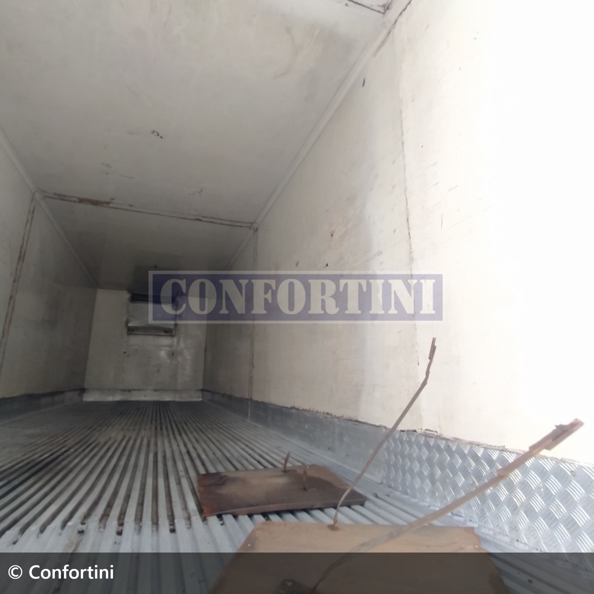 implemento fibrasil Baú / Furgão Frigorífico 2000 em Bady Bassitt/São Paulo - Imagem 7 de 9