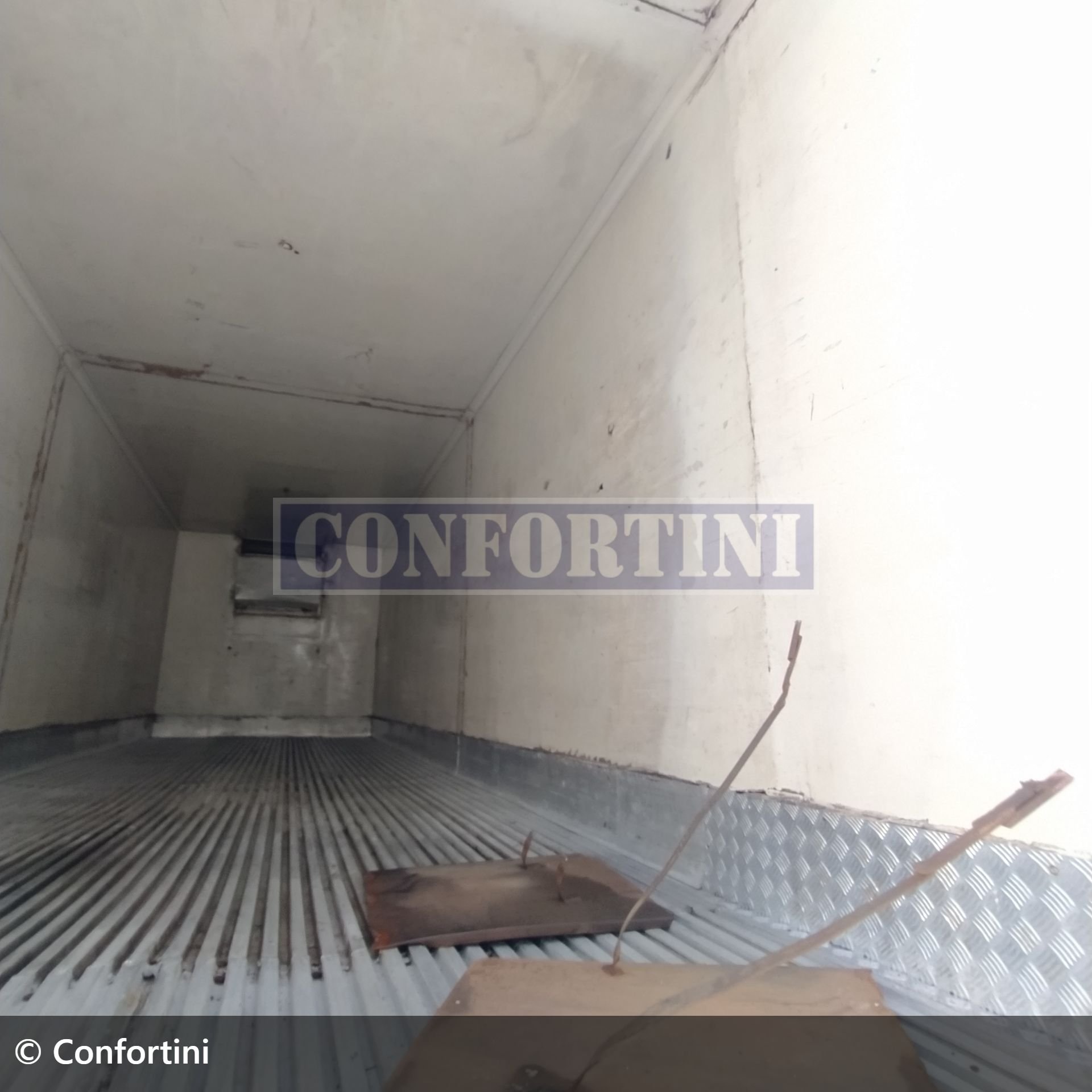 implemento fibrasil Baú / Furgão Frigorífico 2000 em Bady Bassitt/São Paulo - Imagem 7 de 9