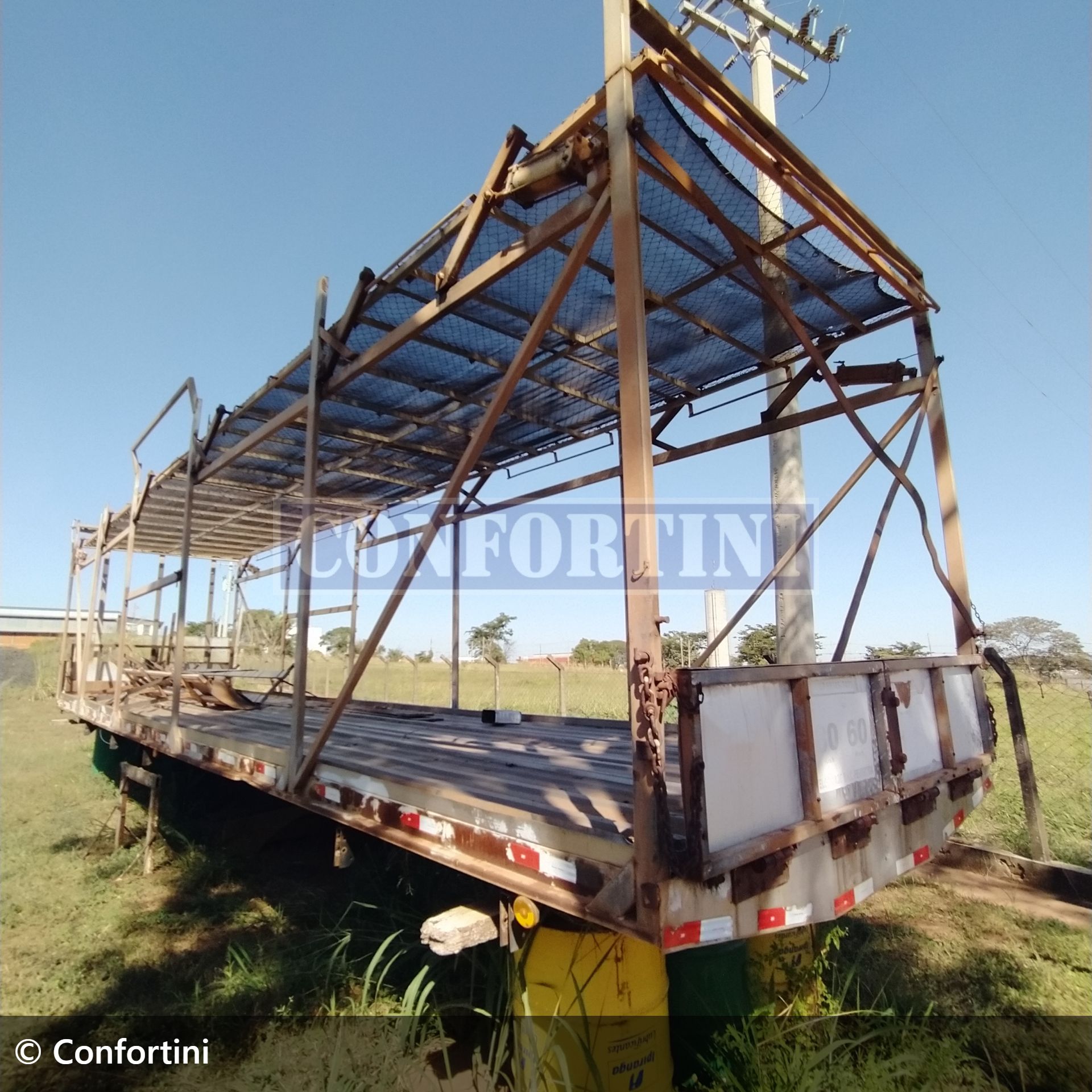 implemento triel-ht Transporte de Animais 2015 em Bady Bassitt/São Paulo - Imagem 4 de 5