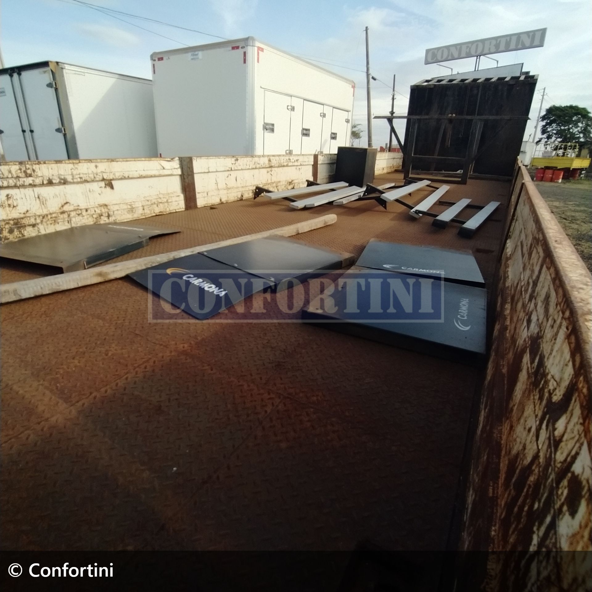 implemento carmona Carroceria Carga Seca 2024 em Bady Bassitt/São Paulo - Imagem 7 de 7