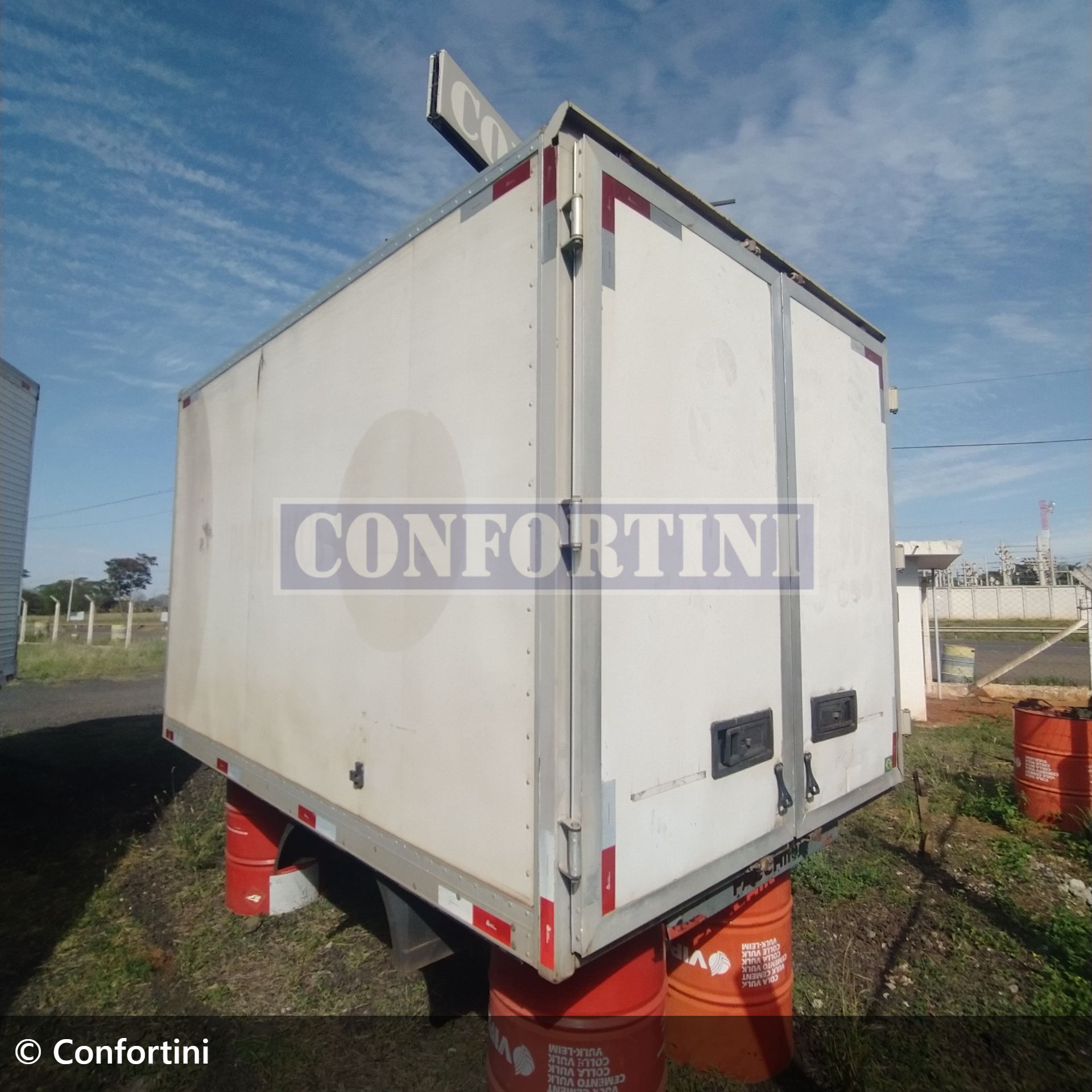 implemento facchini Baú / Furgão Carga Seca 2016 em Bady Bassitt/São Paulo - Imagem 4 de 9