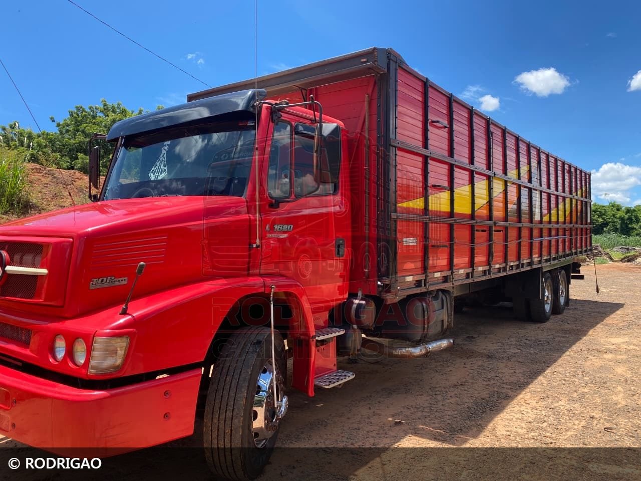 caminhao mercedes-benz L-1620 3-Eixos 2p (diesel) 2011 em São José do Rio Preto/São Paulo - Imagem 1 de 3