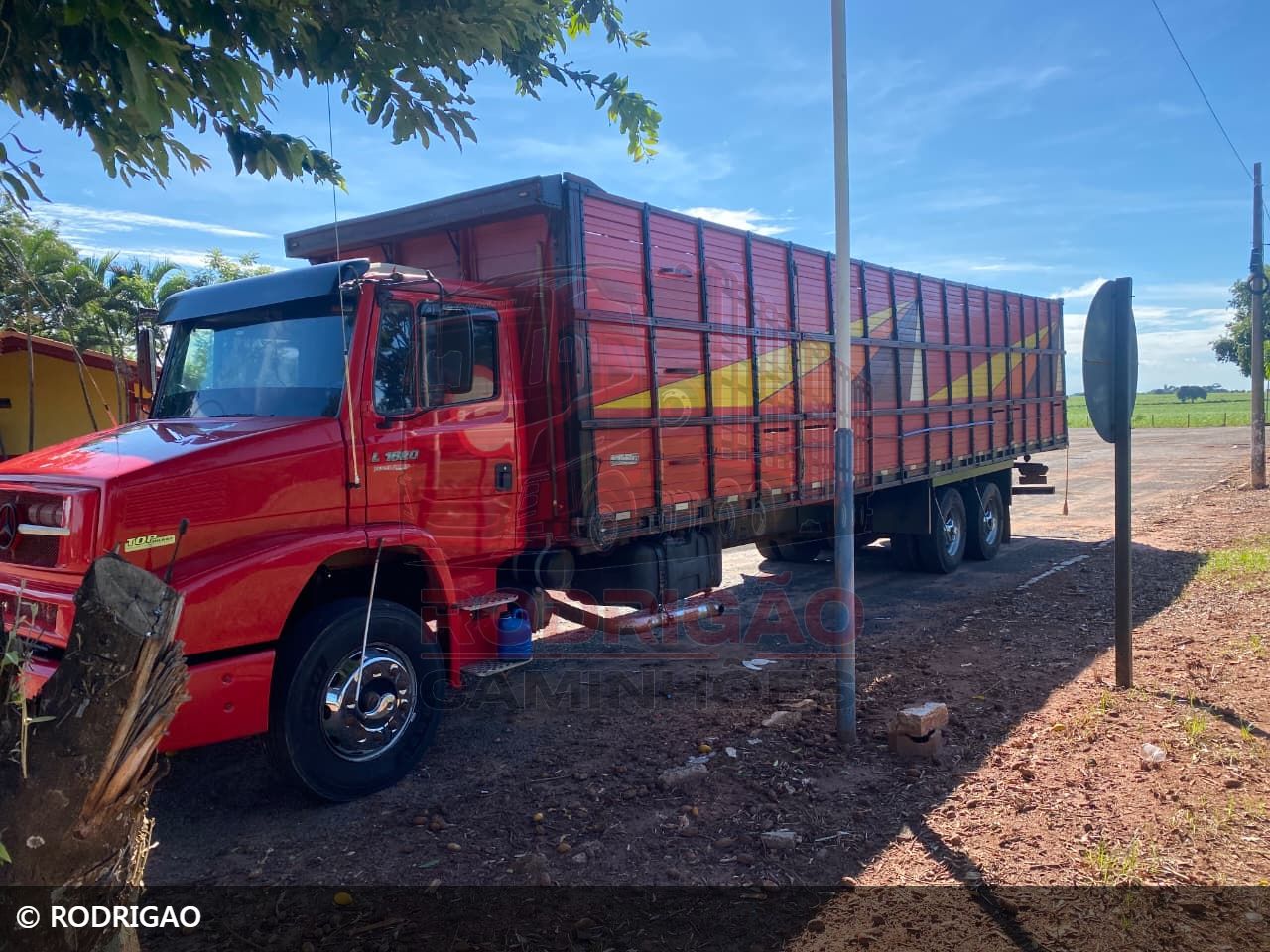 caminhao mercedes-benz L-1620 3-Eixos 2p (diesel) 2011 em São José do Rio Preto/São Paulo - Imagem 3 de 3